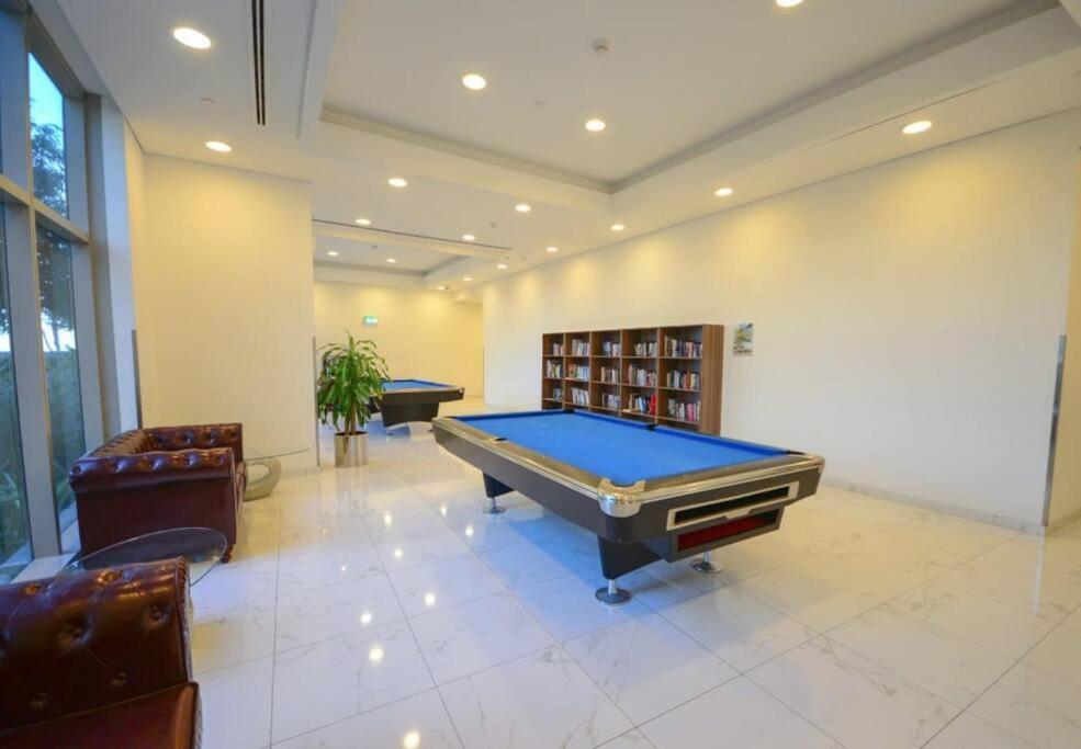 Апартаменты Cozy 1Br In Iconic Tower Абу-Даби Экстерьер фото